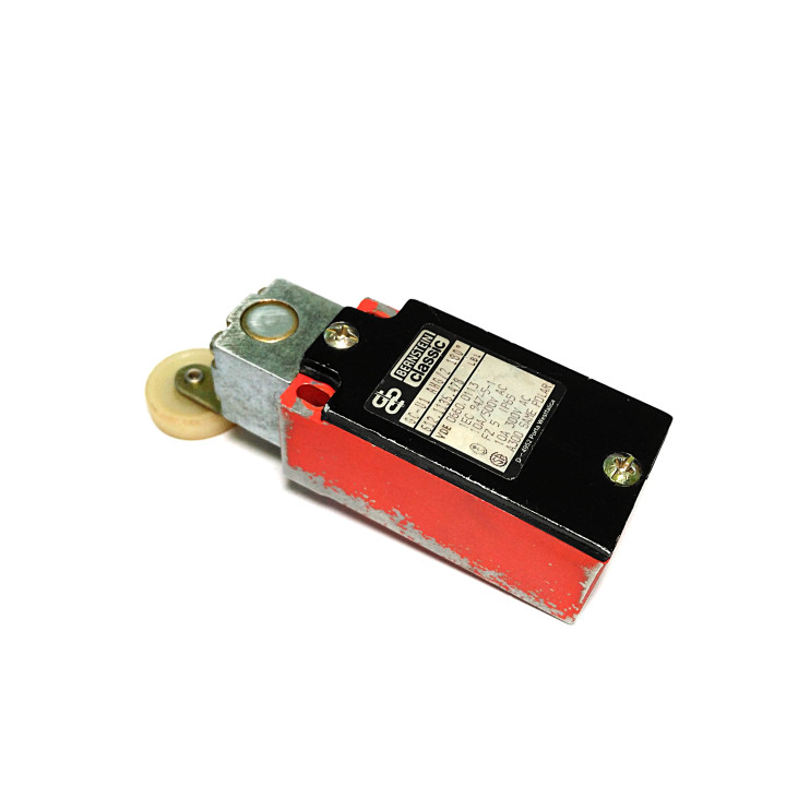 BERNSTEIN GC-V1 AHG/2 - Sensore Finecorsa 10A 300VAC IP65