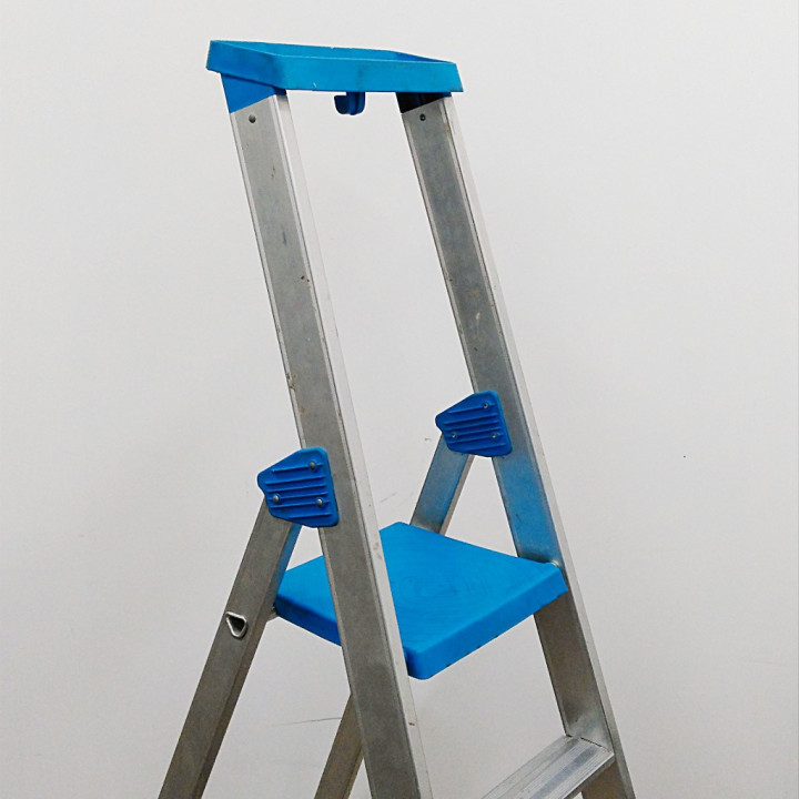 STP - Scala Apribile in Alluminio EN131 3 Gradini ISSIMA