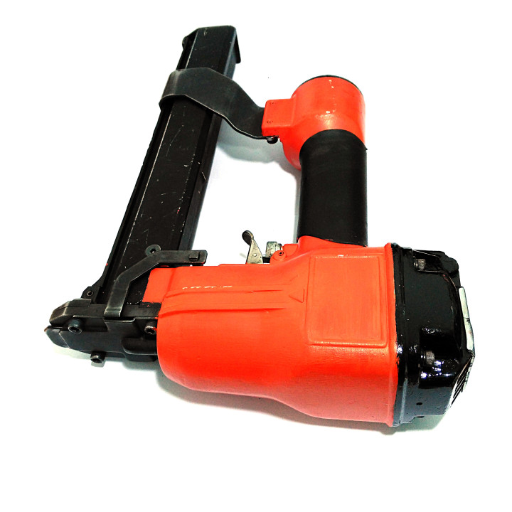 NIKEMA ML42-AK40 - Puntatrice Pneumatica 7 Bar