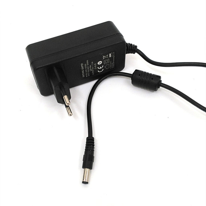 TECHNOLOGY SUN-120300 - Alimentatore 12V 3.0A - Nero