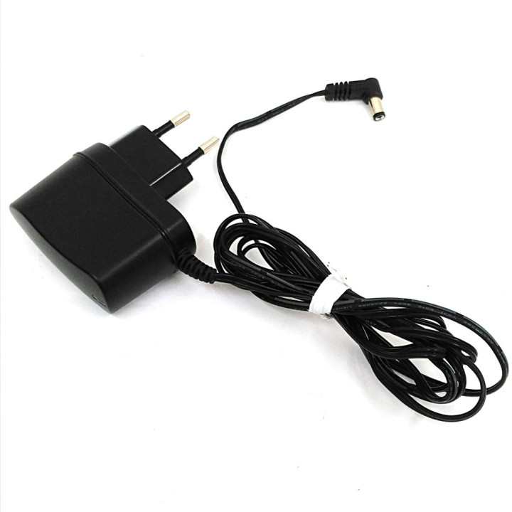 OEM - Caricabatteria Per Cellulare 12V. 042A. - Mod. 3A-041WT12 - con Led Completamento Ricarica - Nero