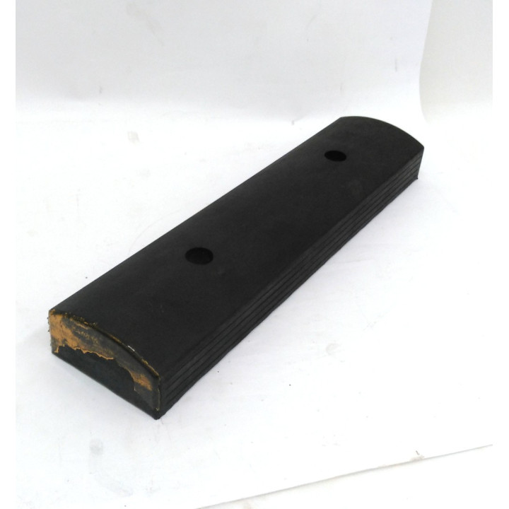 OEM - Stop Parking in PVC a Due Fori 500x45x120mm - Nero