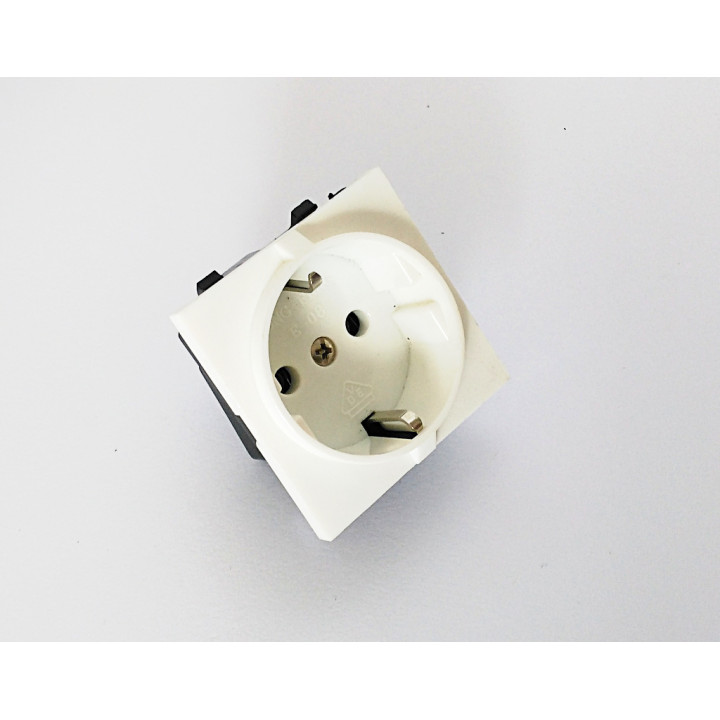 Fixed Socket E-08 16A 250VAC