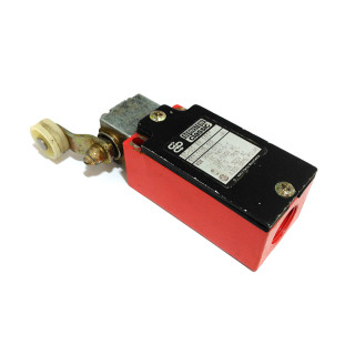 BERNSTEIN GC-U1AH - Interrutore di Finecorsa con Pistone a Rotella 10A 500VAC