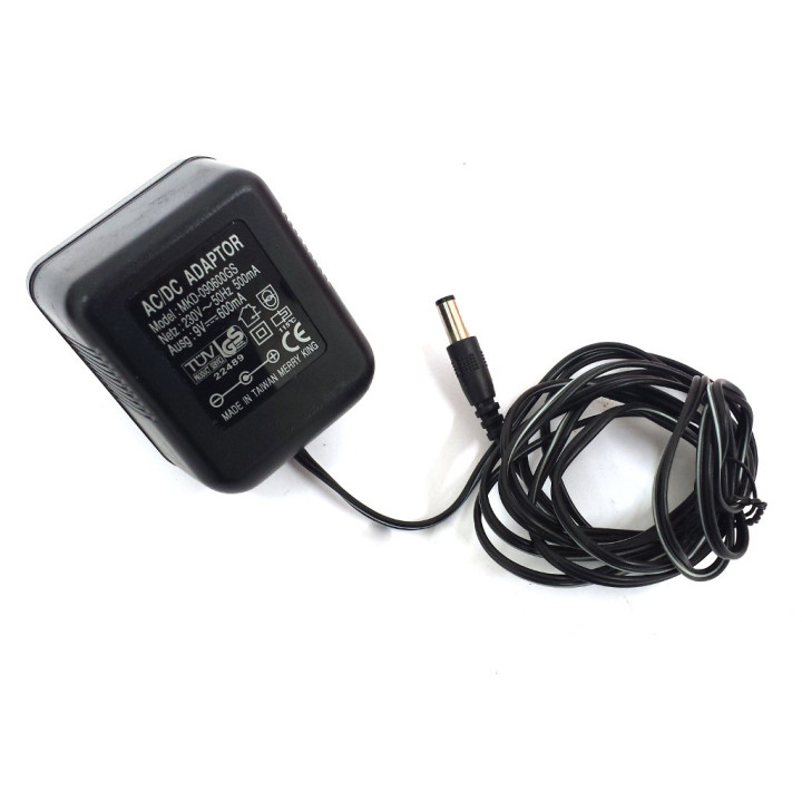MERRY KING MKD-090600GS - Alimentatore 9V 600MA  50HZ - Nero