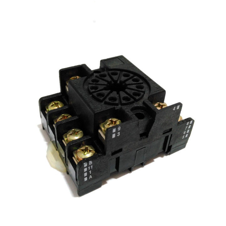 FINDER 90.17 - Zoccolo per Relè 10A 250V 11Pin