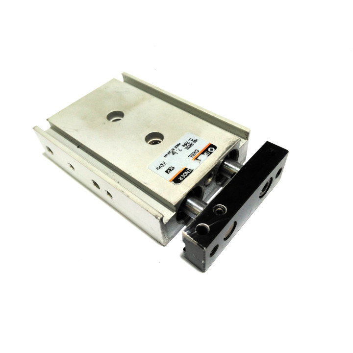 SMC - Cilindro Guidato Doppio Effetto 15x20mm