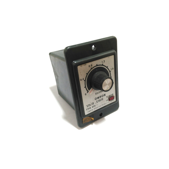 OMRON DTS-44A001B - Rele Timer 2S Connettore a 8 pin Tensione max 220V