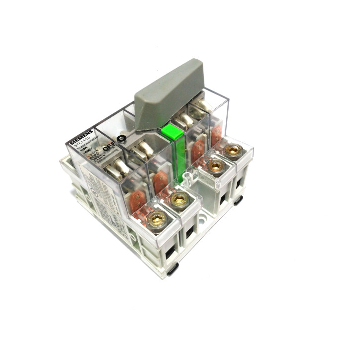 SIEMENS 5TE1420 - Sezion. Sottocar. 4P 125A 690VCA 5UM Trasparente Comando a Leva