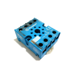 FINDER 90.26 - Zoccolo per Rele 8Pin 10A 250V BLU