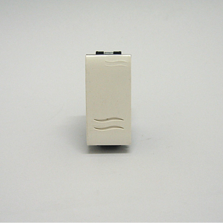 Deviatore Unipolare 16AX-250V