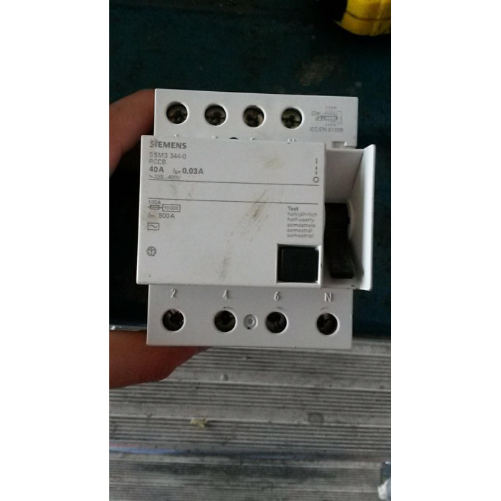 SIEMENS 5SM3344-0 - Interruttore Magnetotermico 40A 400V