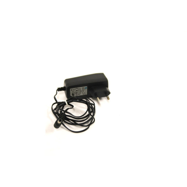 Alimentatore CWT AC Adapter Modello CAP018121 12.0V 1.5A