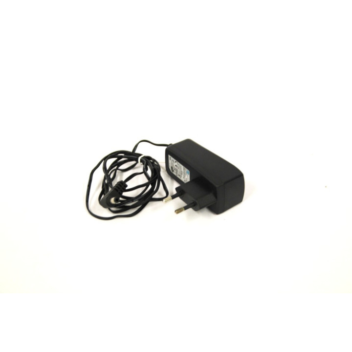 Alimentatore CWT AC Adapter Modello CAP018121 12.0V 1.5A