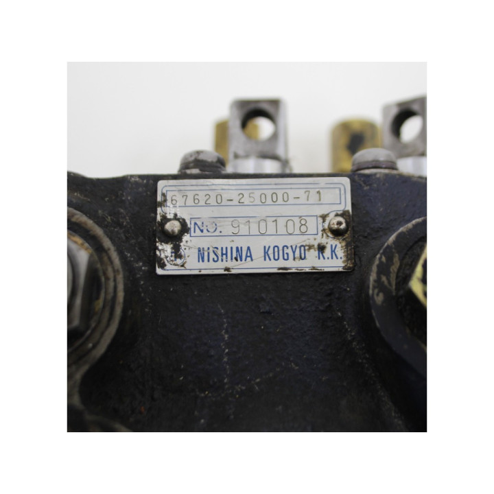 Valvola idraulica a 4 bobine 67620-25000-71