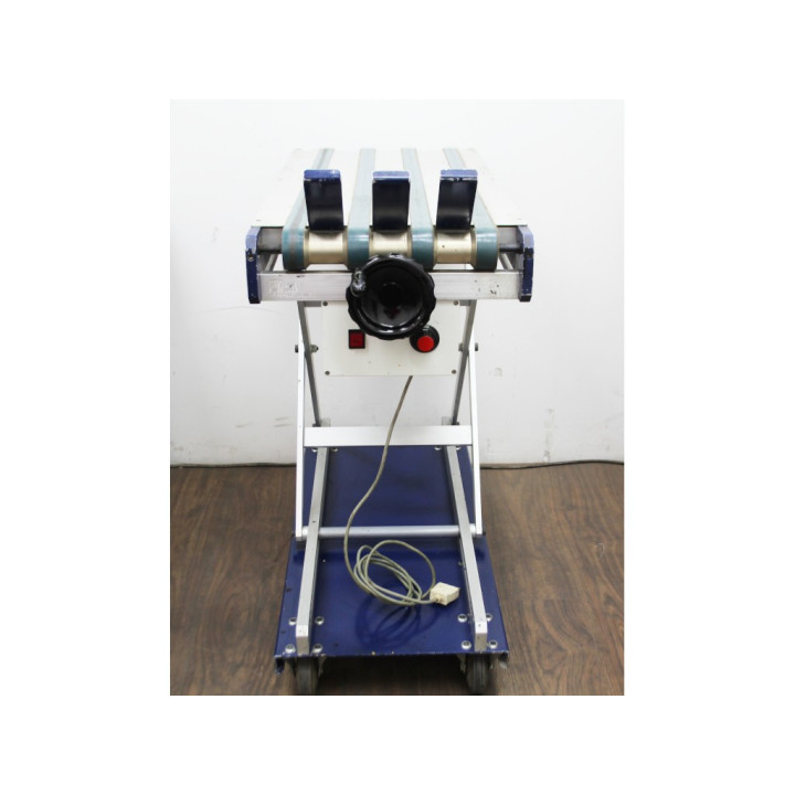 Carrello pantografo con cinghie di scorrimento elettrico