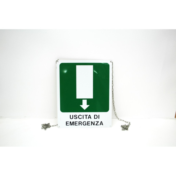 Cartello 'non bere acqua non potabile