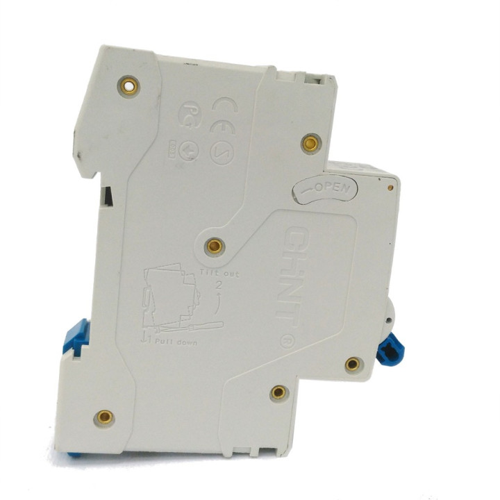 CHINT NBH8-40-C16 - Interruttore Magnetotermico 230V 16A CURVA C