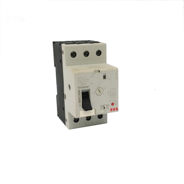 Bticino MS32/6 - Salvamotore Magnetotermico 3P 2.5 Moduli DIN 690V 50/60Hz 4-6.5A