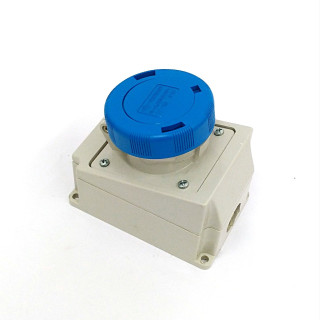 Ilme PEW166PP - Presa a Parete Industriale 16A-6H - 200/250V - 2P+T IP67